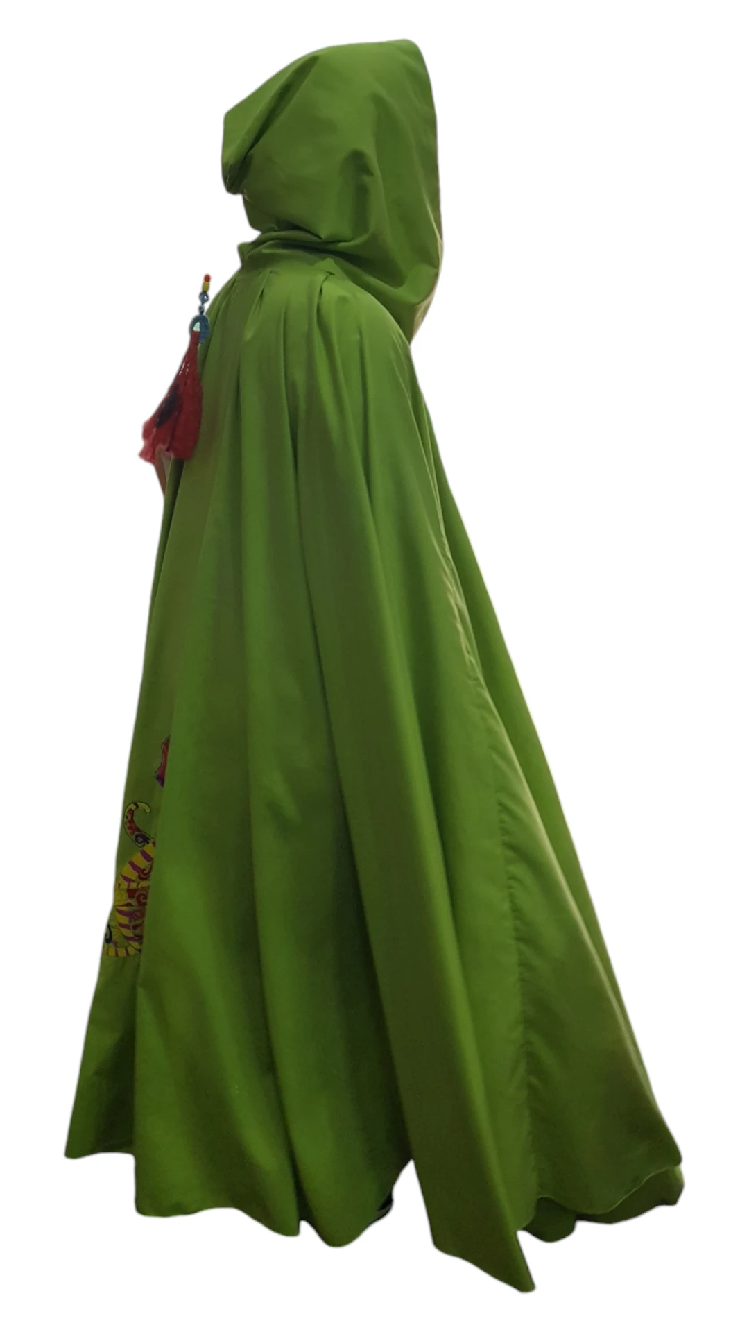Cobra Embroidered Green Cloak | عباءة خضراء مطرزة بنقشة كوبرا