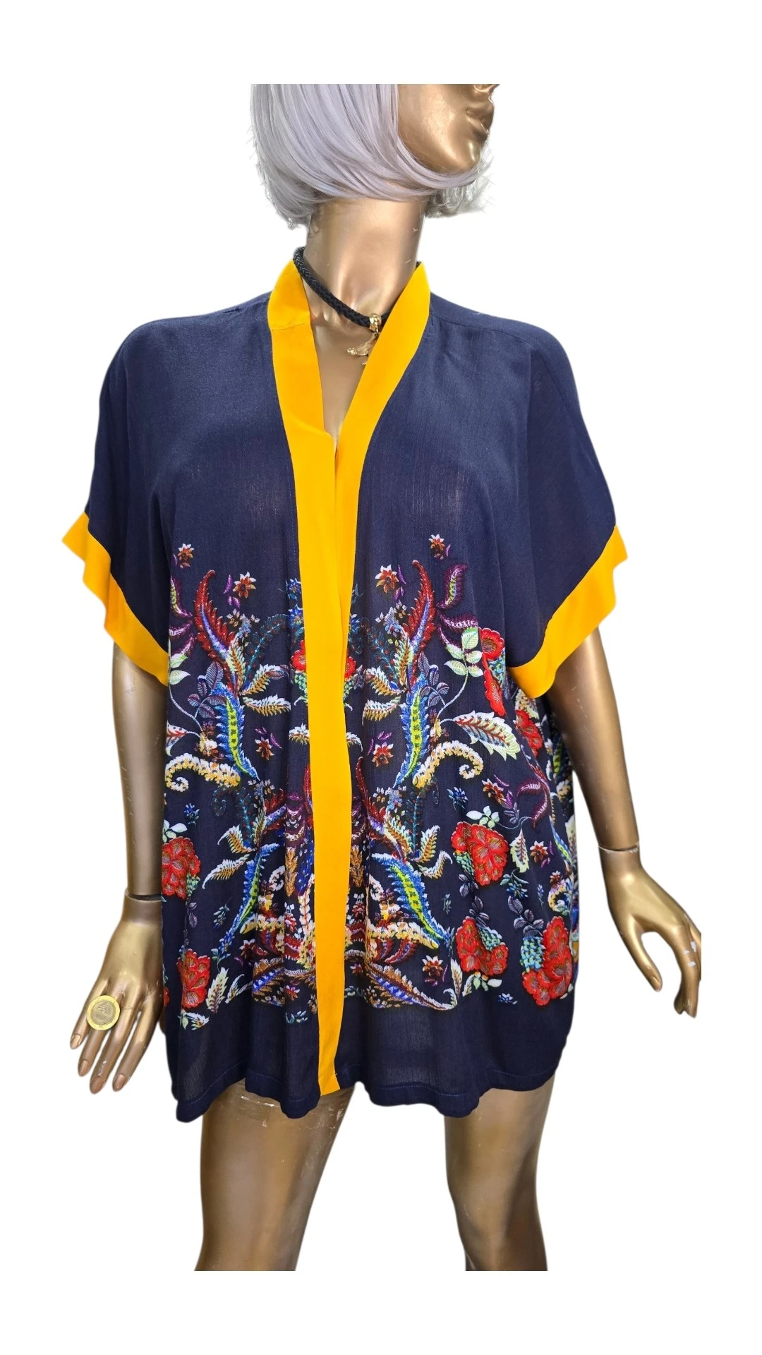 Zinnia Bloom Kimono